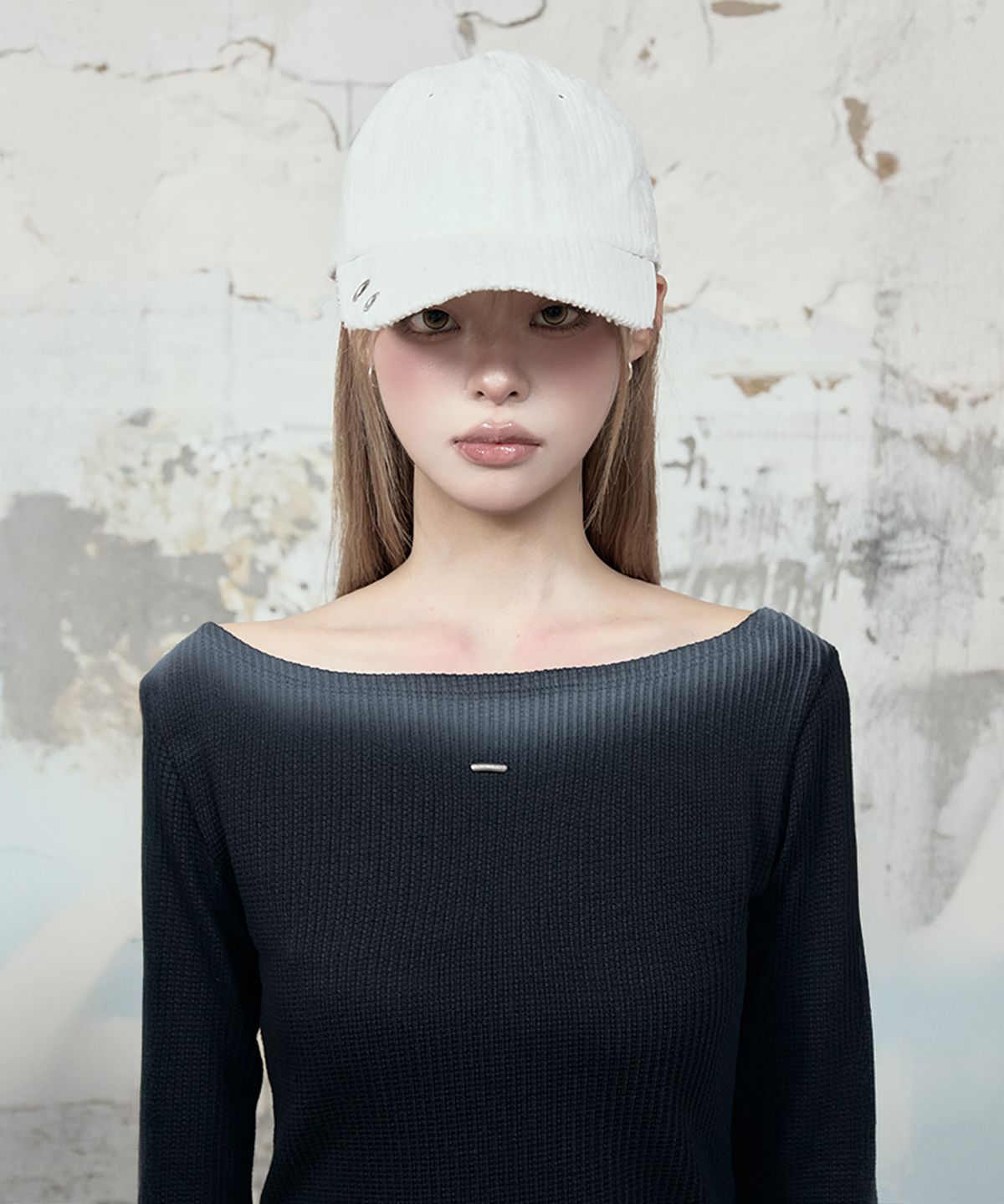 에트오소메(ETRE AU SOMMET) Cross Embroidery Ball Cap (White)
