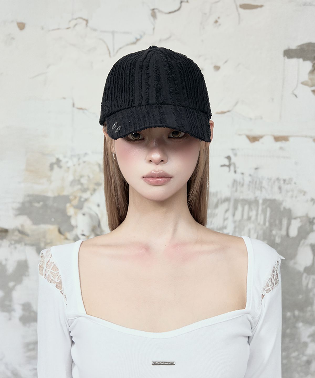 에트오소메(ETRE AU SOMMET) Cross Embroidery Ball Cap (Black)