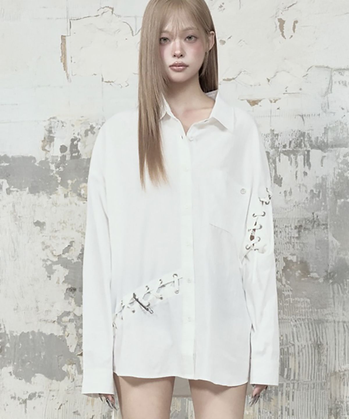 에트오소메(ETRE AU SOMMET) Eyelet Point Oversized Shirt (White)