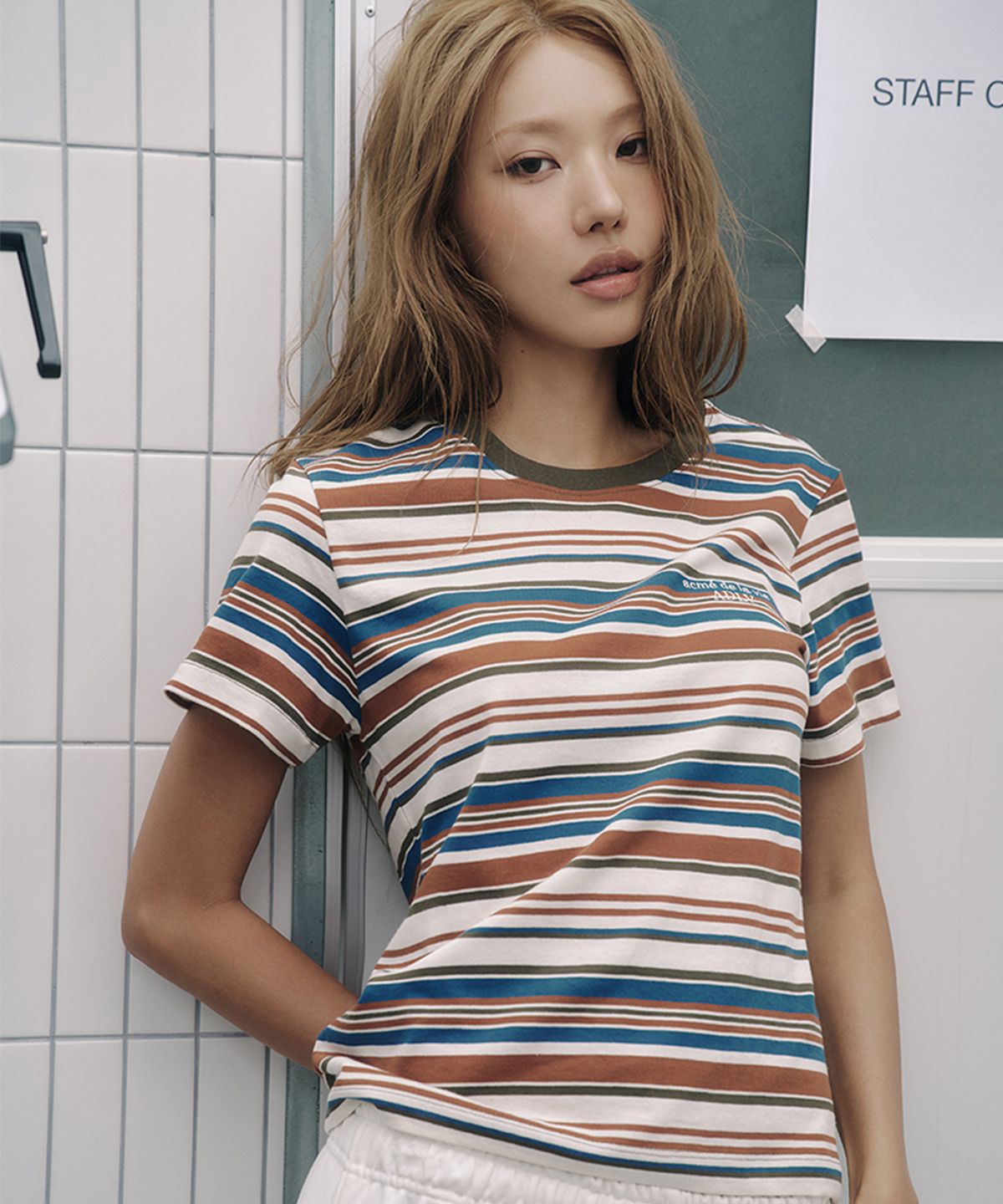 아크메드라비(ACME DE LA VIE) WOMAN STRIPE BASIC LOGO SHORT SLEEVE T-SHIRT