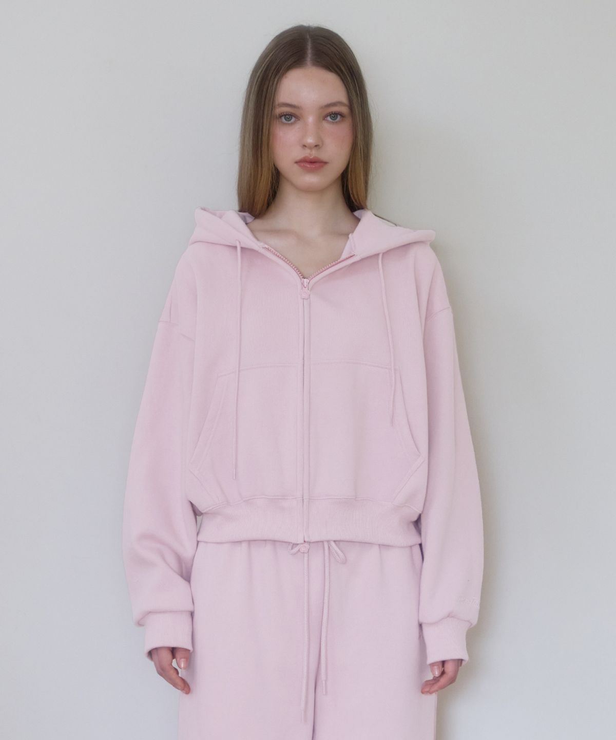 로제프란츠(ROSEFRANTZ) Rose Embroidery Hood Zip-up [Pink]