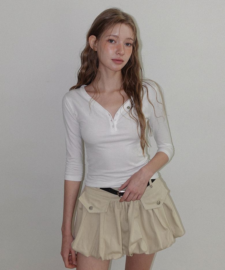 메인 버튼 헨리넥 7부 티셔츠