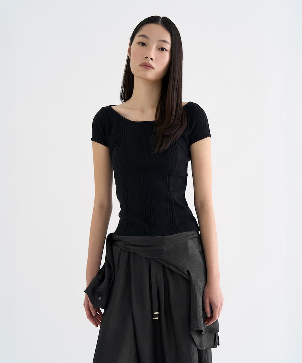 앙개(ANGGAE) Lace Rib Paneled T Shirt  Black