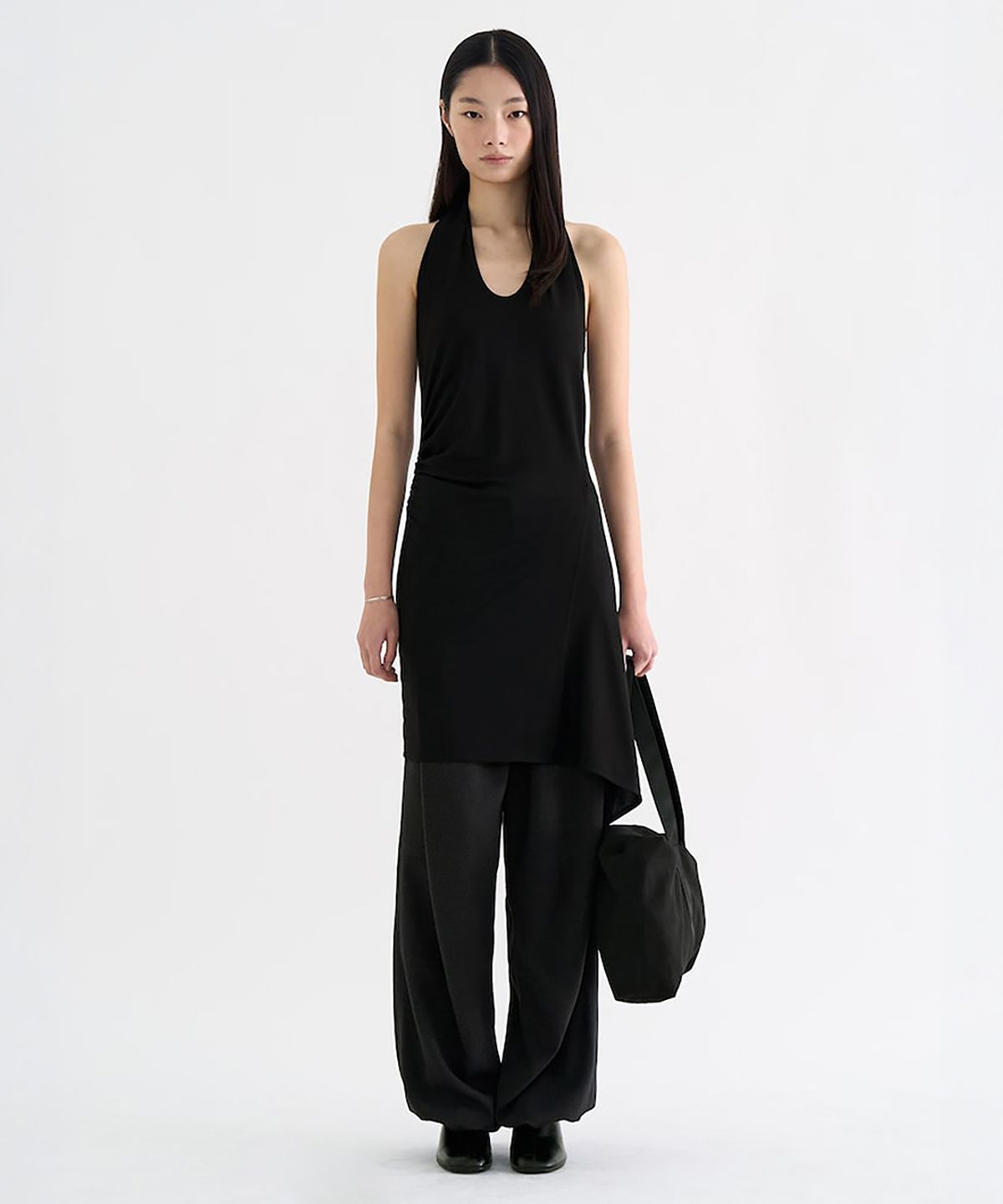 앙개(ANGGAE) Unbalanced Halter Minidress  Black