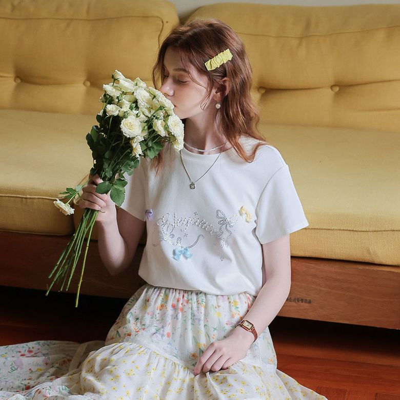 Cest_Bow rhinestone short sleeve top