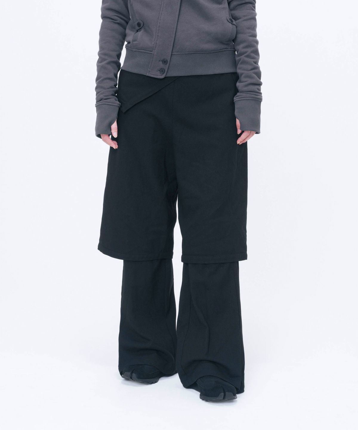 미세키서울(MISEKI SEOUL) Flip bermuda layered pants SET BLACK