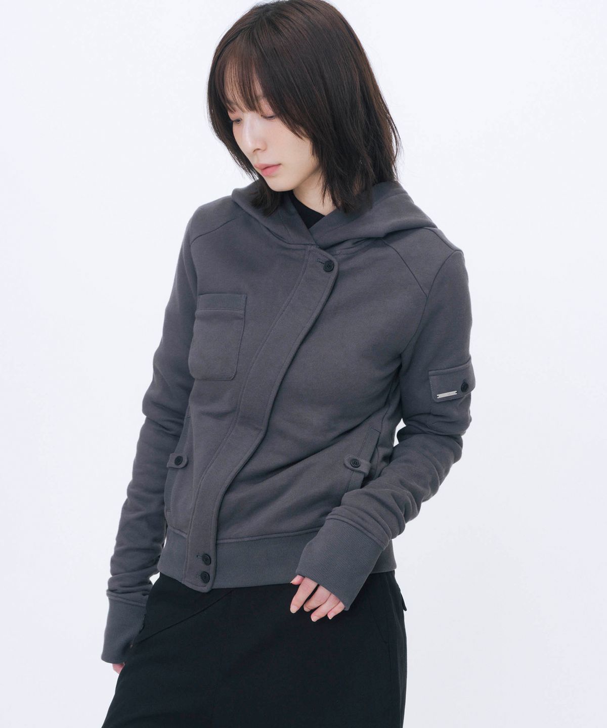미세키서울(MISEKI SEOUL) Diagonal hoodie jacket CHARCOAL