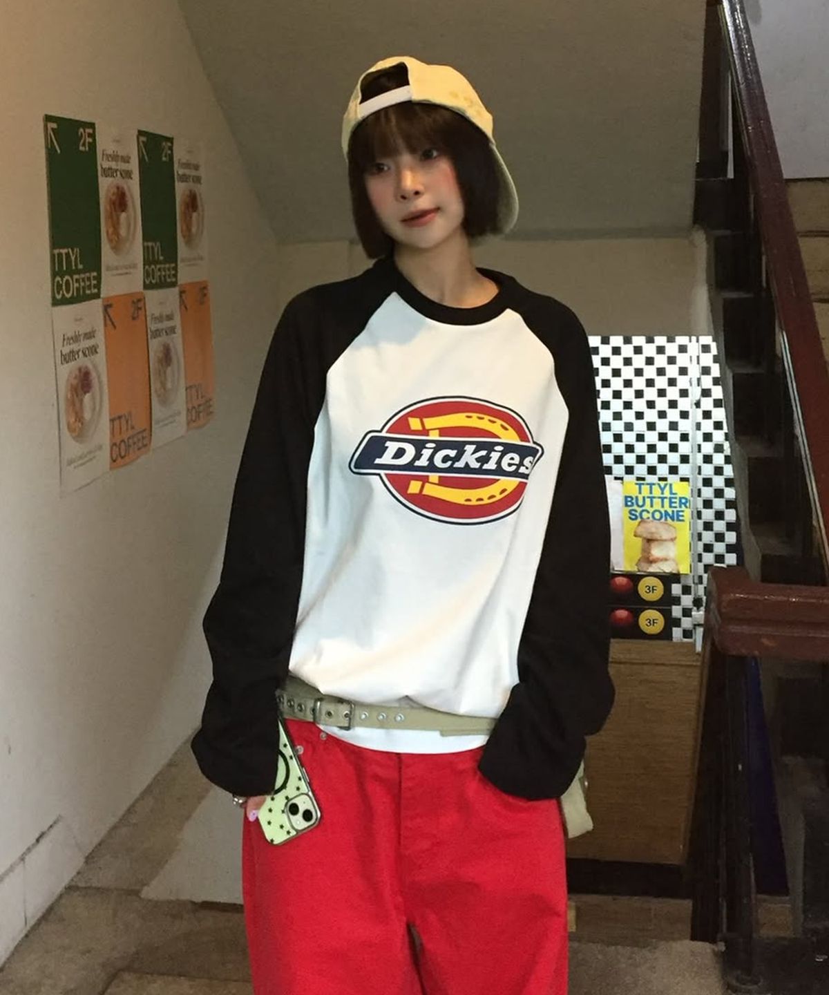 디키즈(DICKIES) 트리로고 래글런 롱슬리브 Black