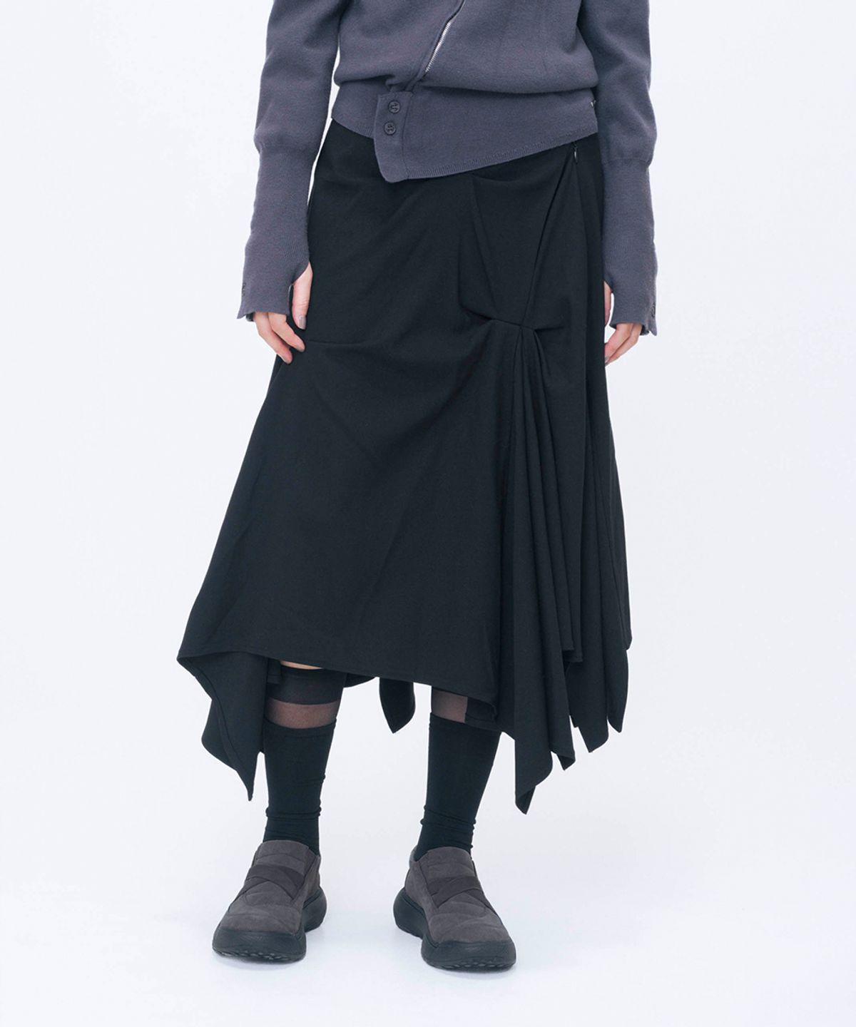 미세키서울(MISEKI SEOUL) [레이 PICK] Asymmetric draped skirt BLACK