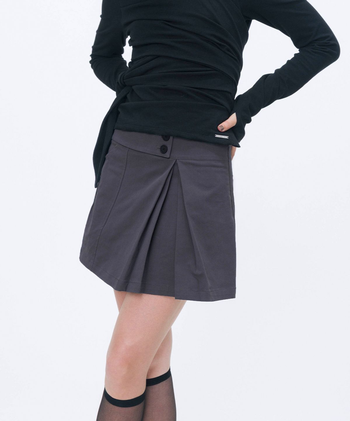 미세키서울(MISEKI SEOUL) [레이 PICK] Hidden layered pleats mini skirt CHARCOAL