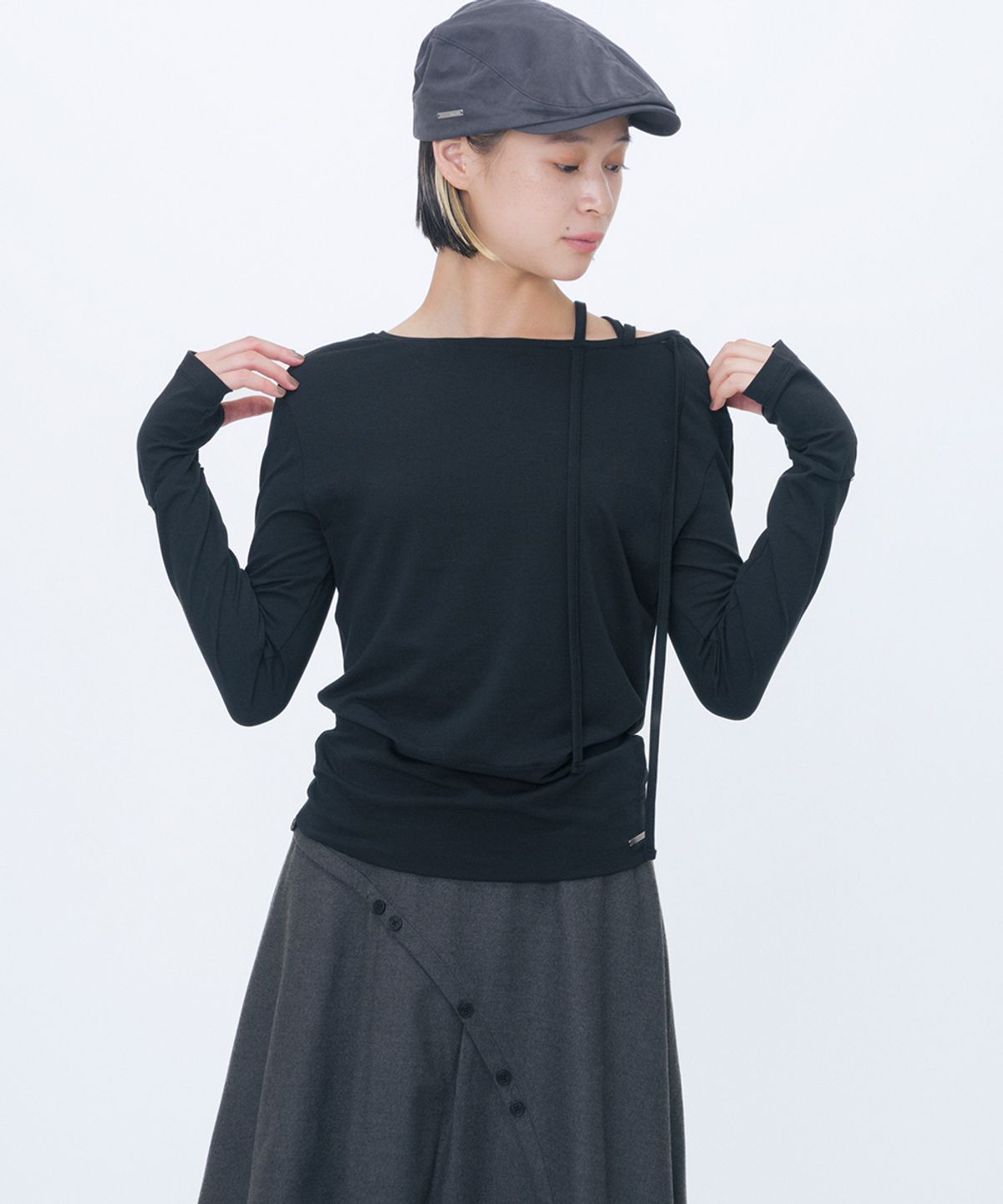 미세키서울(MISEKI SEOUL) Boat Neck String long sleeve BLACK