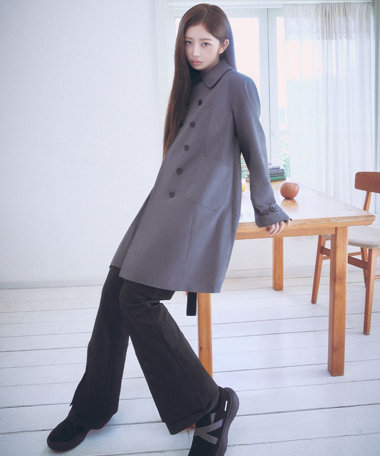 [레이 PICK] Double button pleats trench coat CHARCOAL