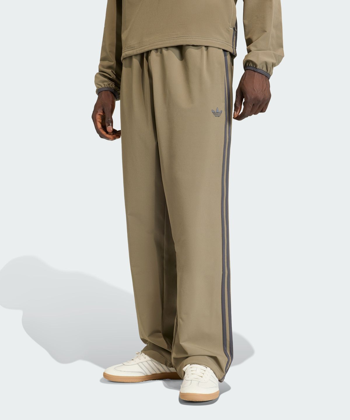 아디다스(ADIDAS) 아디컬러 우븐 드릴 팬츠 KF7709