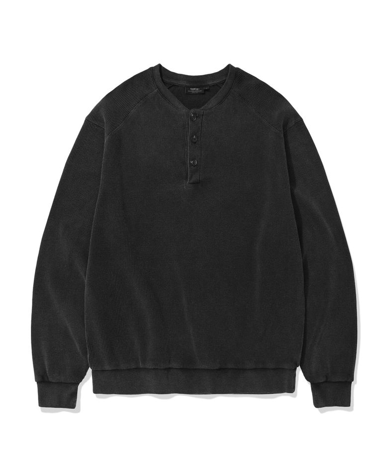 VINTAGE WASHED WAFFLE HENLEY NECK SWEATSHIRT (BLACK)