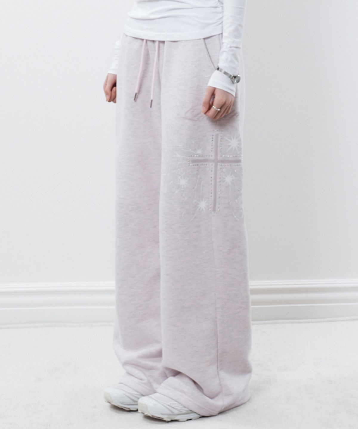 러브이즈트루(LUVISTRUE) RL CROSS COLORSTONE TRAINING PANTS(PINK)