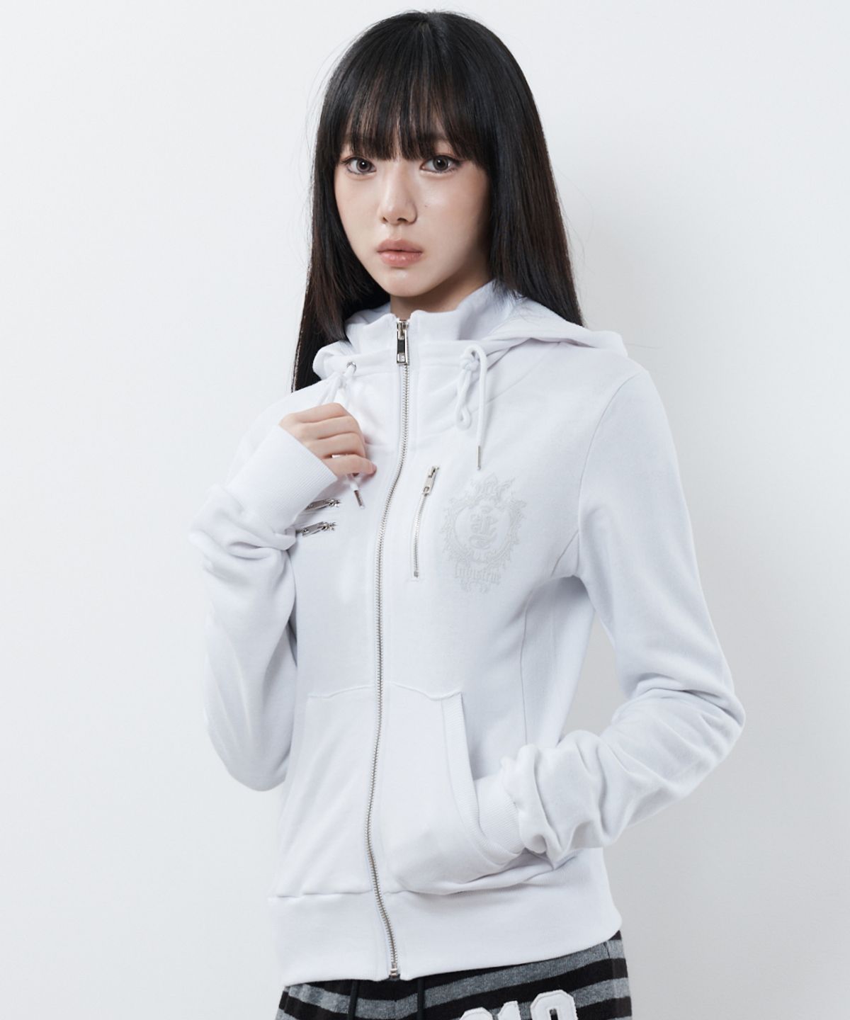 러브이즈트루(LUVISTRUE) RL CROWN HOOD ZIP UP(WHITE)