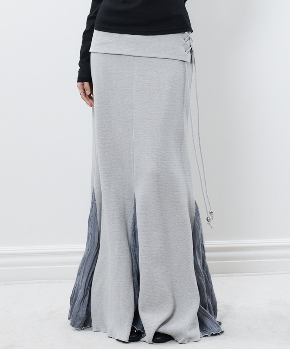 러브이즈트루(LUVISTRUE) RL FOLDING LONG SKIRT(GRAY)
