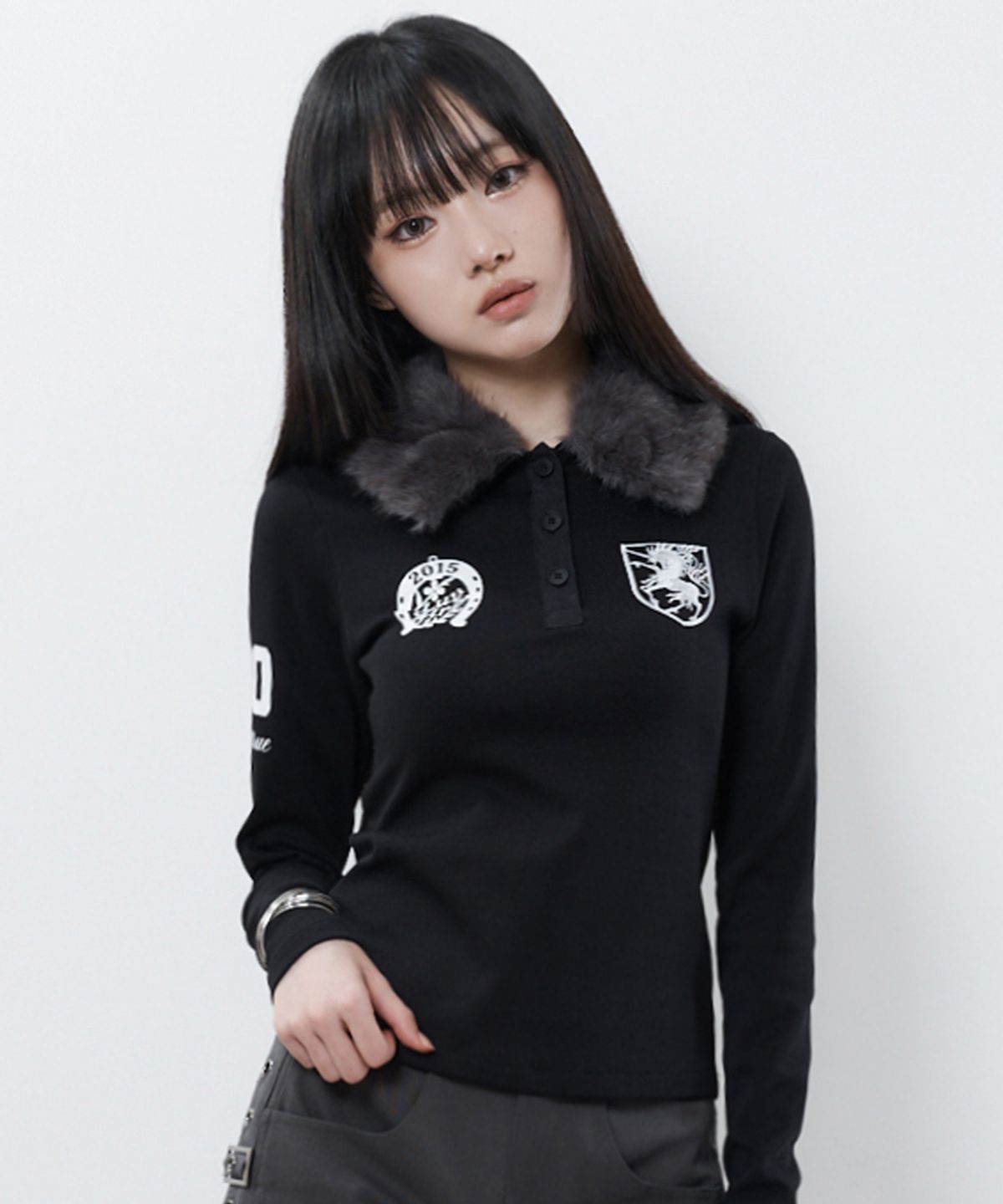 러브이즈트루(LUVISTRUE) RL FUR COLLAR SLEEVE(BLACK)