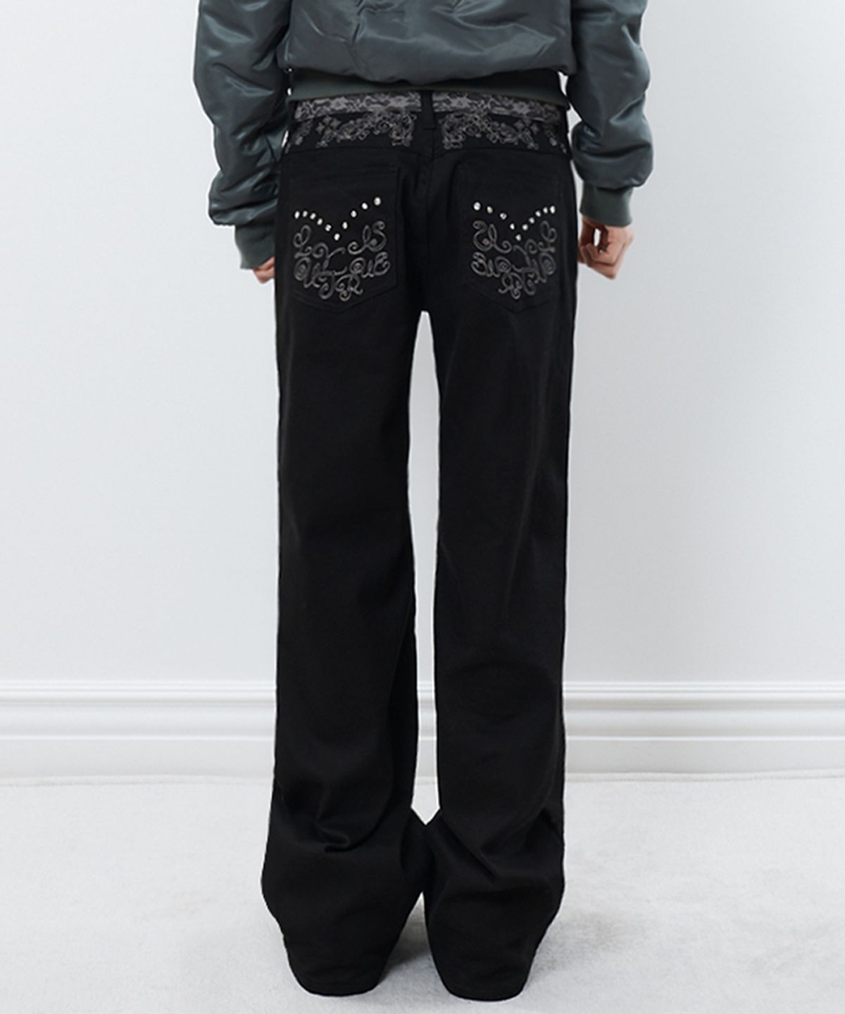 러브이즈트루(LUVISTRUE) RL LACE LOW RISE PANTS(BLACK)