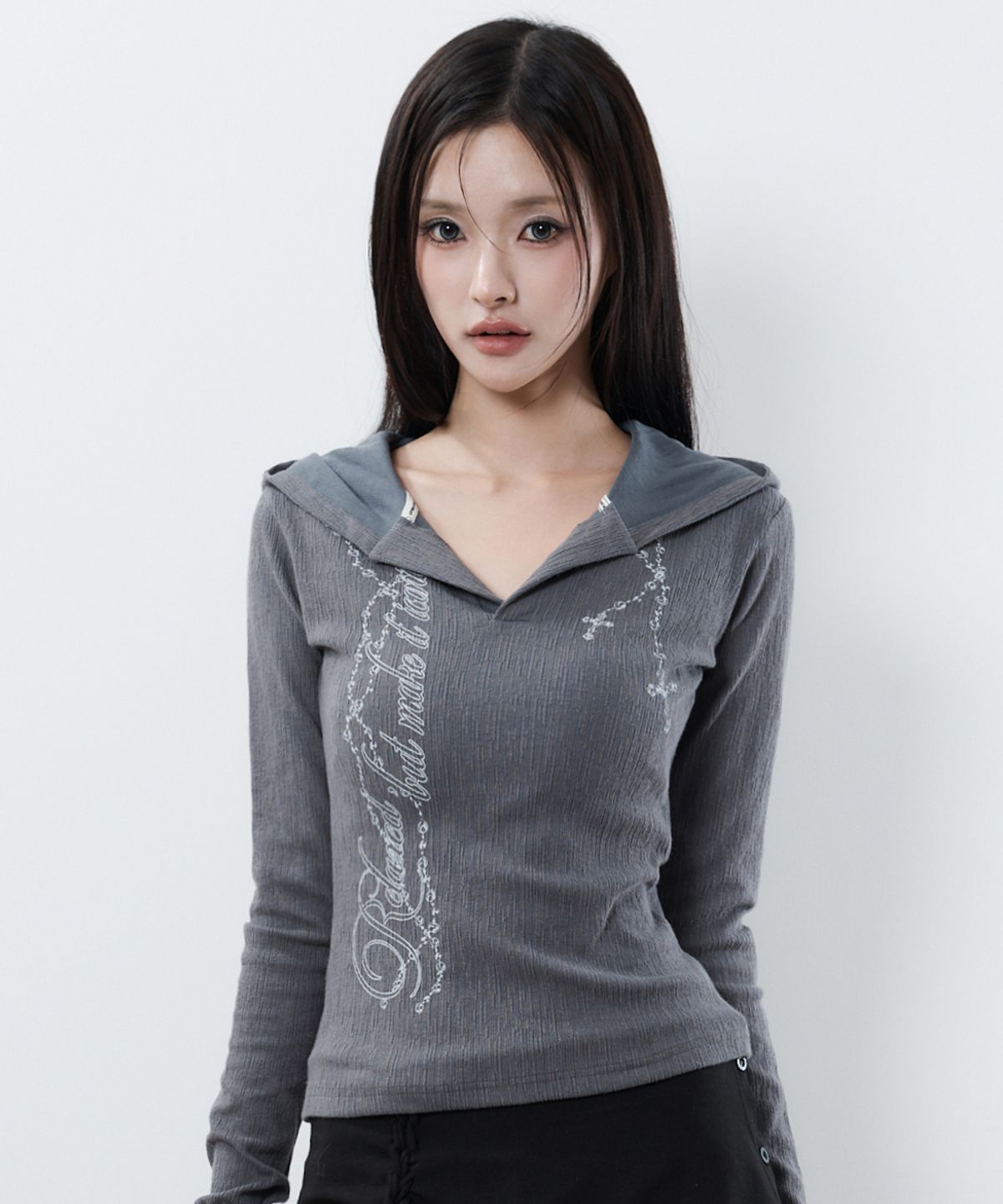 러브이즈트루(LUVISTRUE) RL ROSARY HOOD T-SHIRT(CHARCOAL)