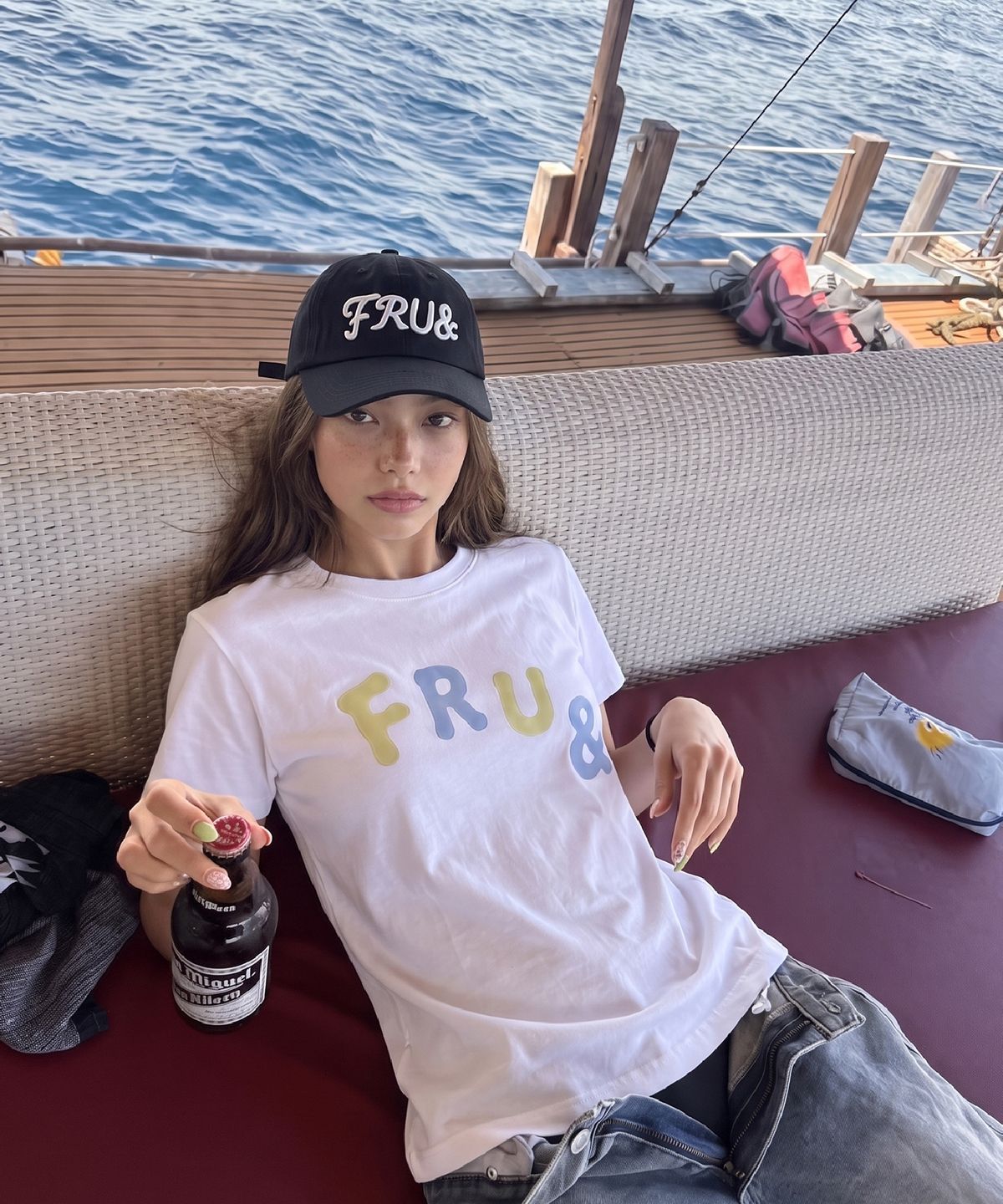 프루앤(FRUAND) FALLING LETTERING T-SHIRT_WHITE