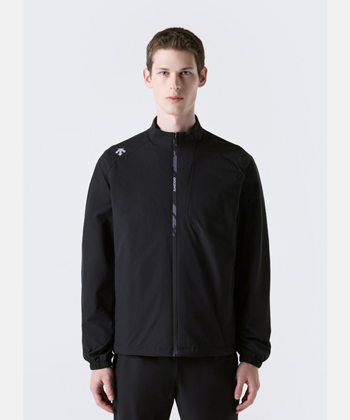 데상트(DESCENTE) 러닝 스트레치 우븐 자켓 블랙 SR323RWT81