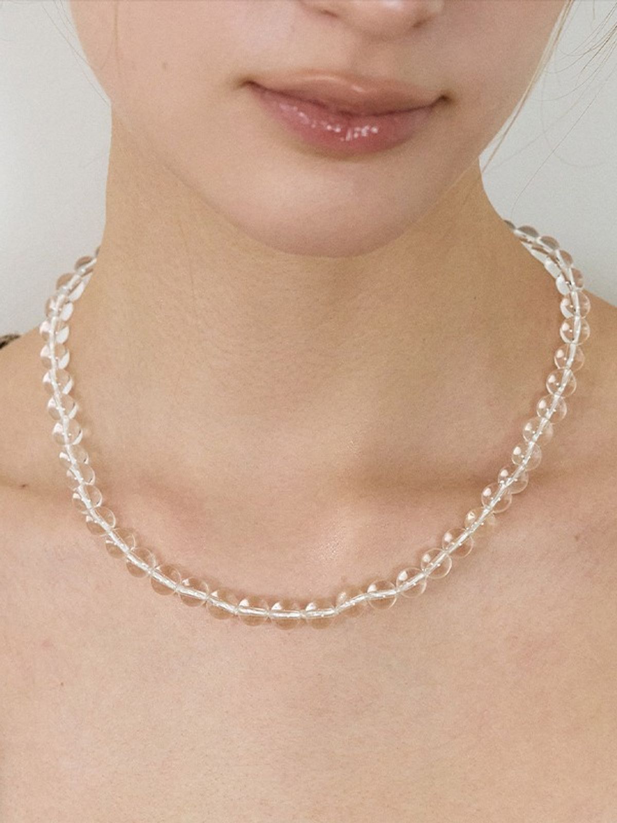 플릿(FLIT) SOAR HOOK NECKLACE - QUARTZ