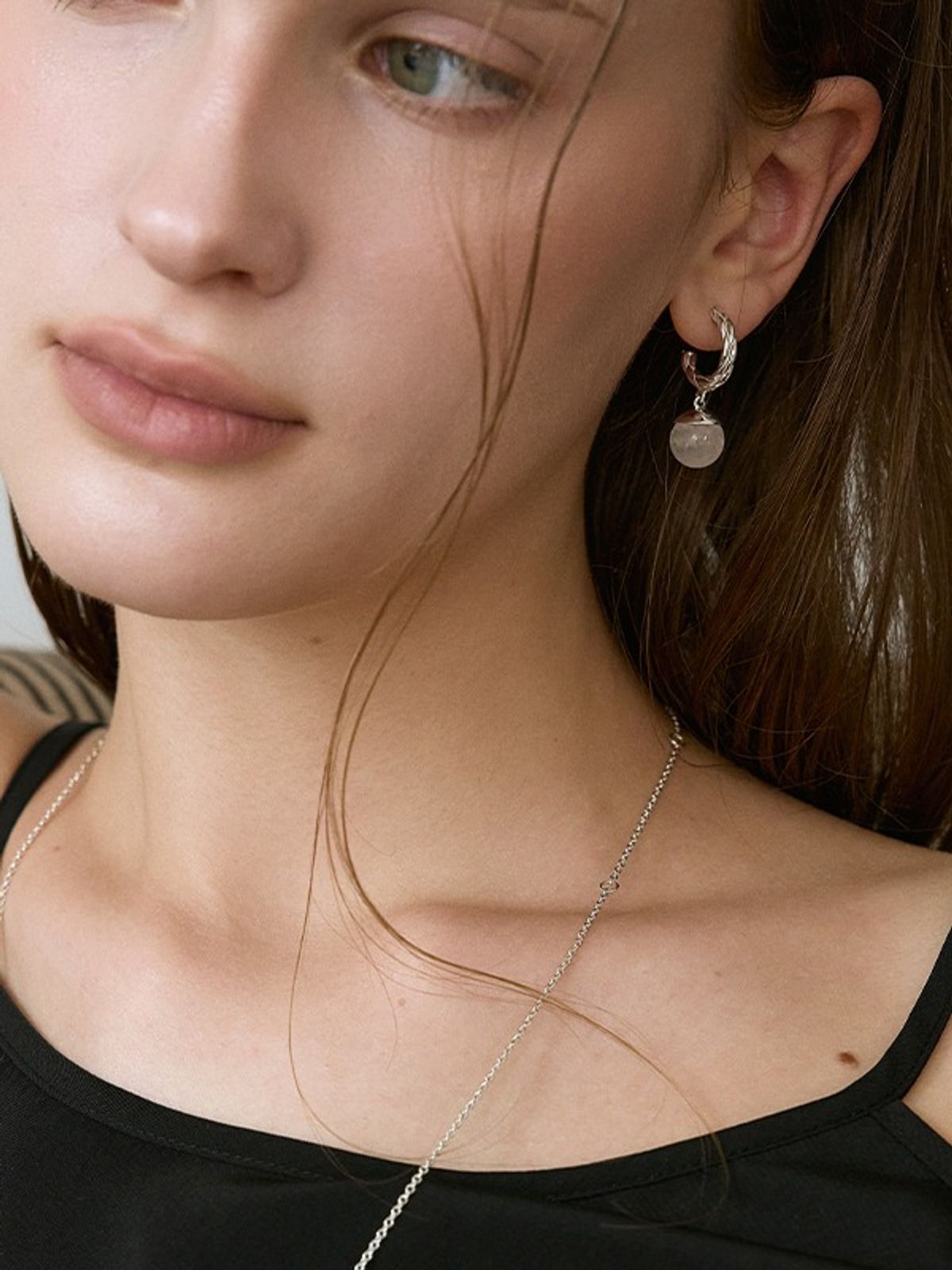 플릿(FLIT) SOAR DROP EARRING - FOG