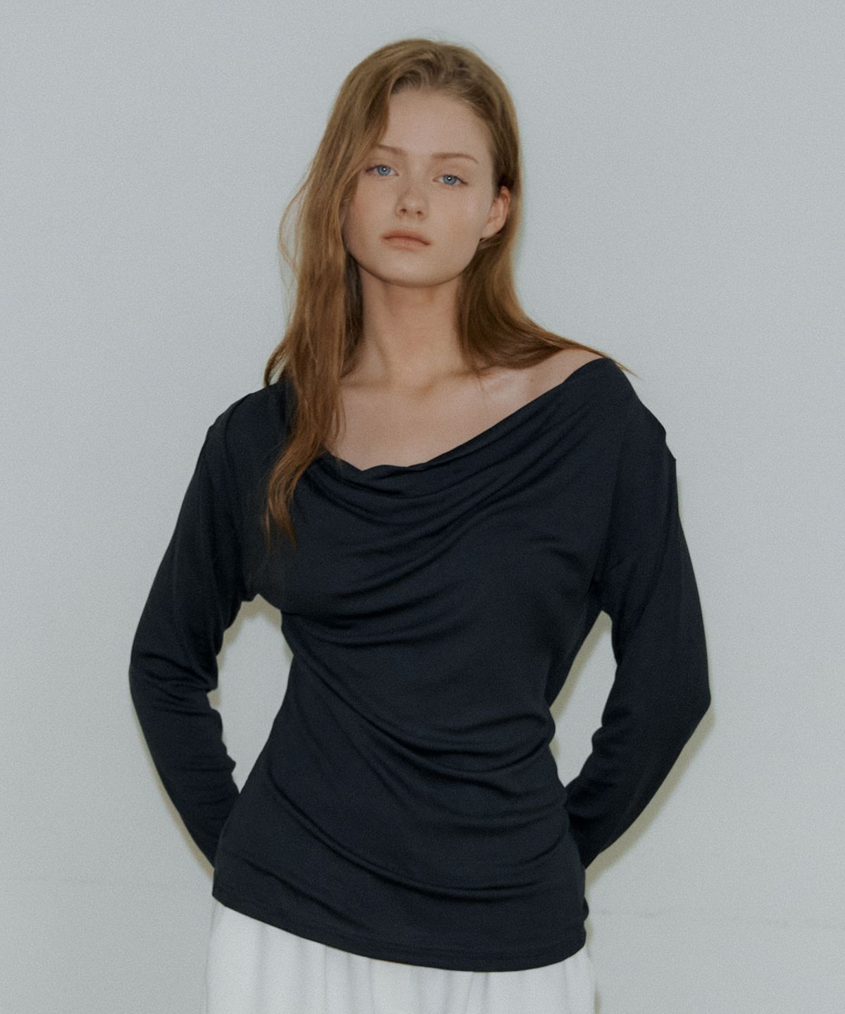 리올그(REORG) PAP DRAPE LONG SLEEVE T-SHIRT DARK GREY