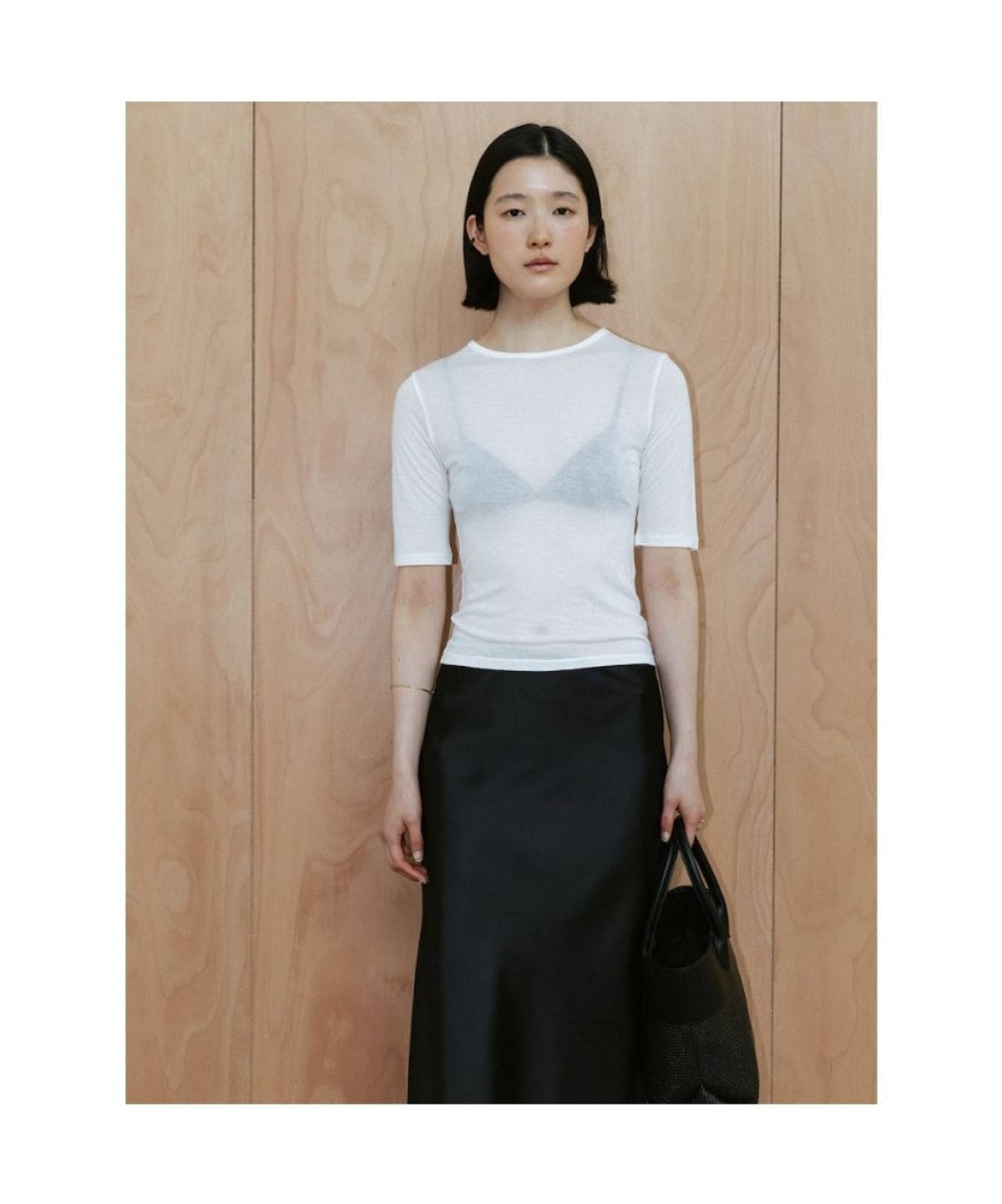 디애퍼처(THE APERTURE) Sheer Fitted Top  White (TA6742A061)