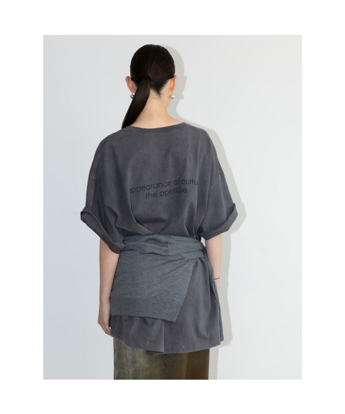 디애퍼처(THE APERTURE) [Unisex] Aperture Logo Dyeing TShirt  Ash (TA6742U034)