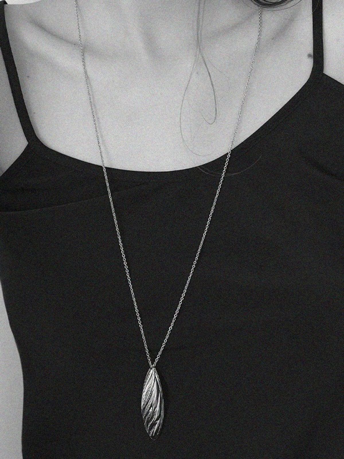 플릿(FLIT) LARGE SOAR NECKLACE