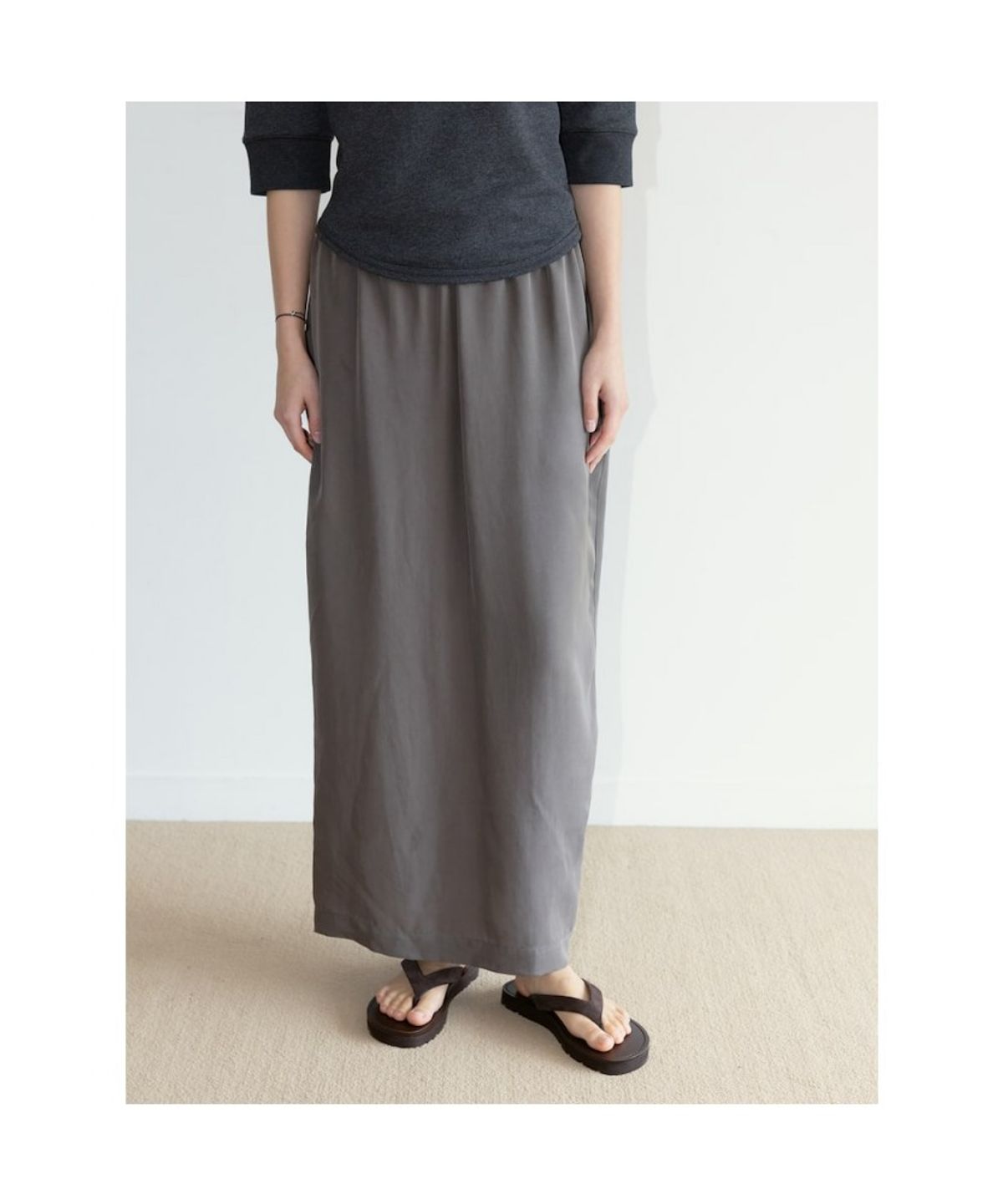 디애퍼처(THE APERTURE) Marlo Cupra H Line Skirt  Brown (TA6727A14D)