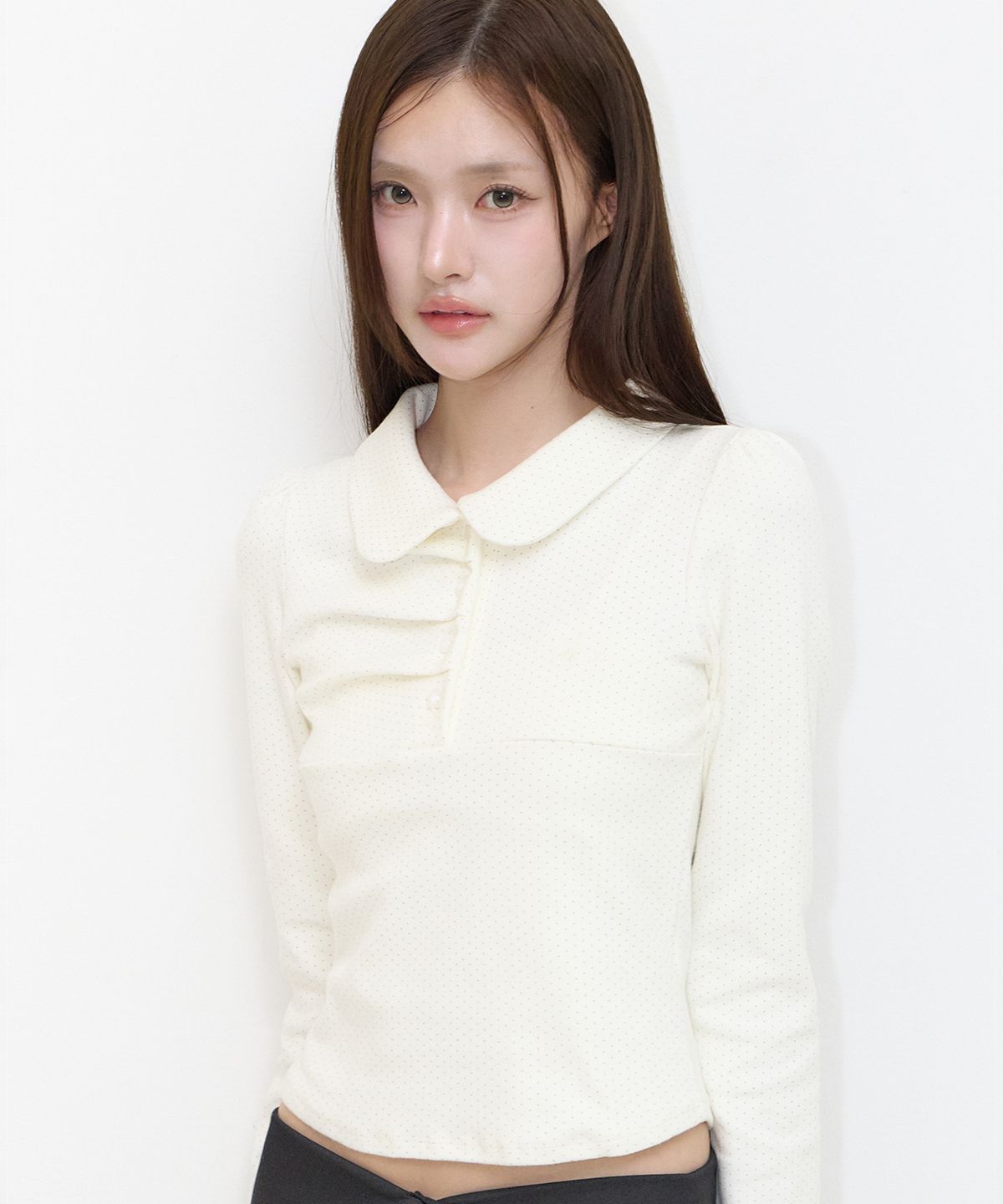 일리고(ILLIGO) 도트 핀턱 카라 롱슬리브 아이보리