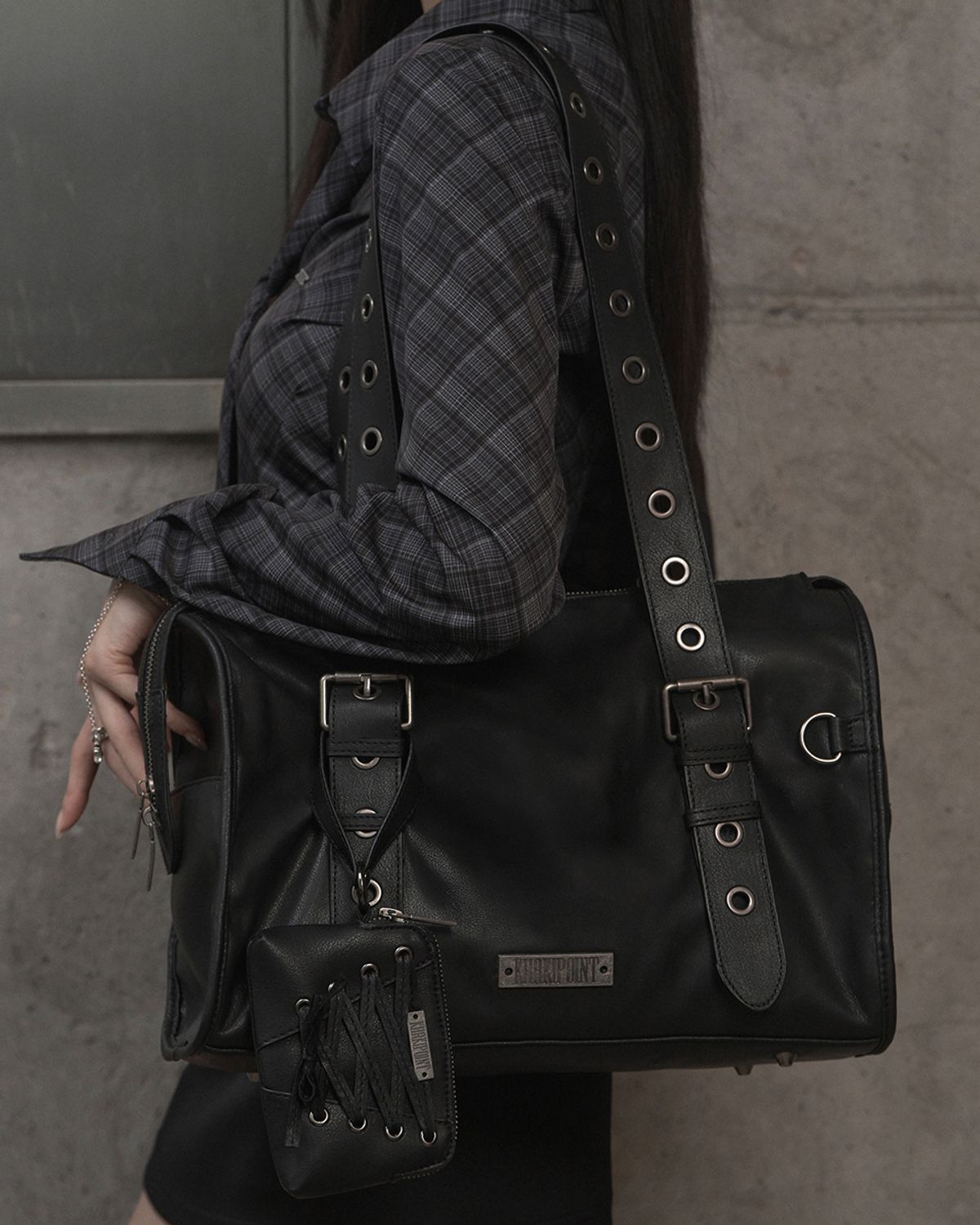 카키포인트(KHAKIPOINT) Eyelet Belt Bag (black)
