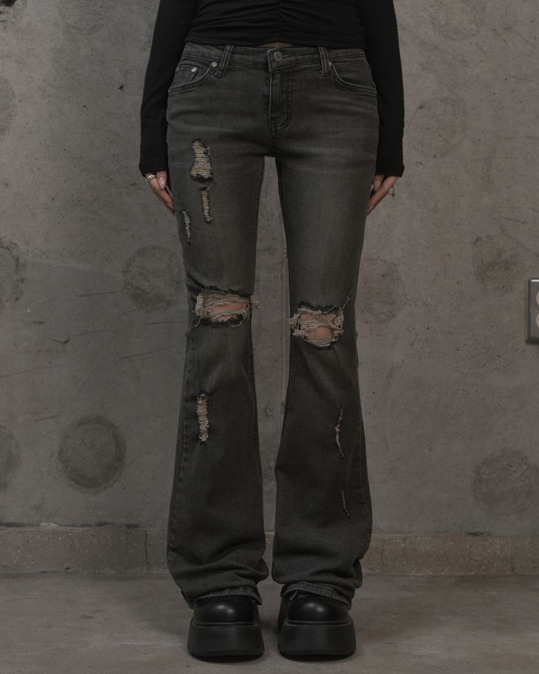 Distressed Bootcut Jeans (black)