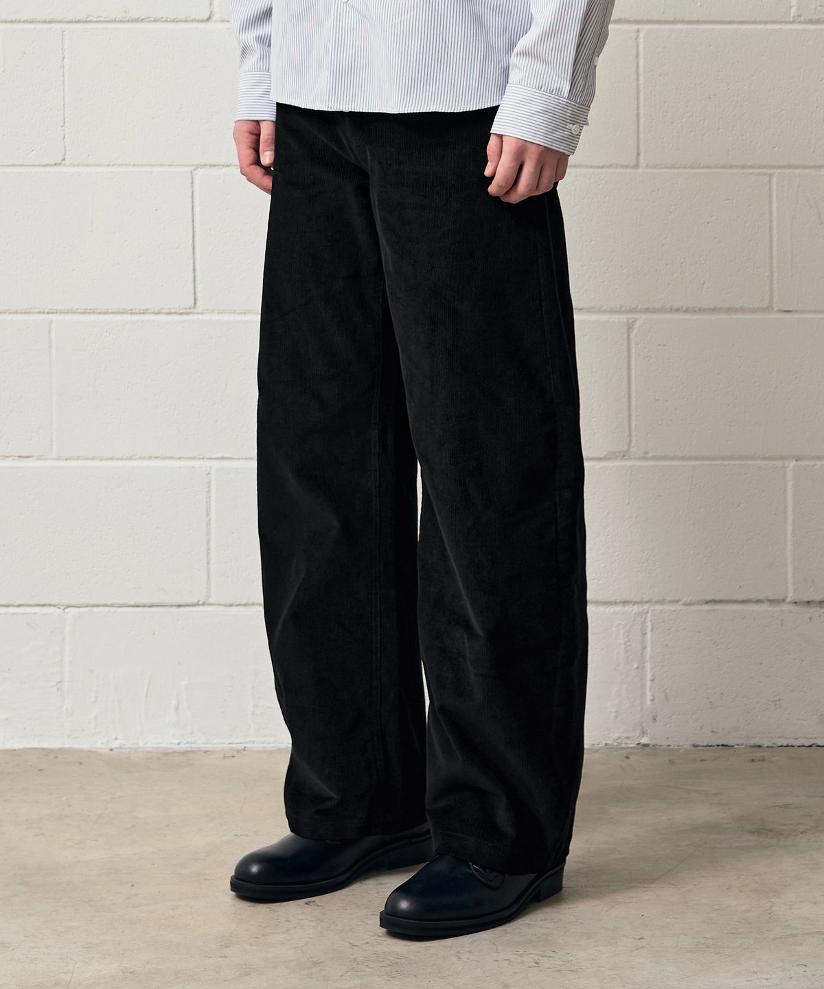 드로우핏(DRAW FIT) 커브드 와이드 코듀로이 팬츠 [BLACK]