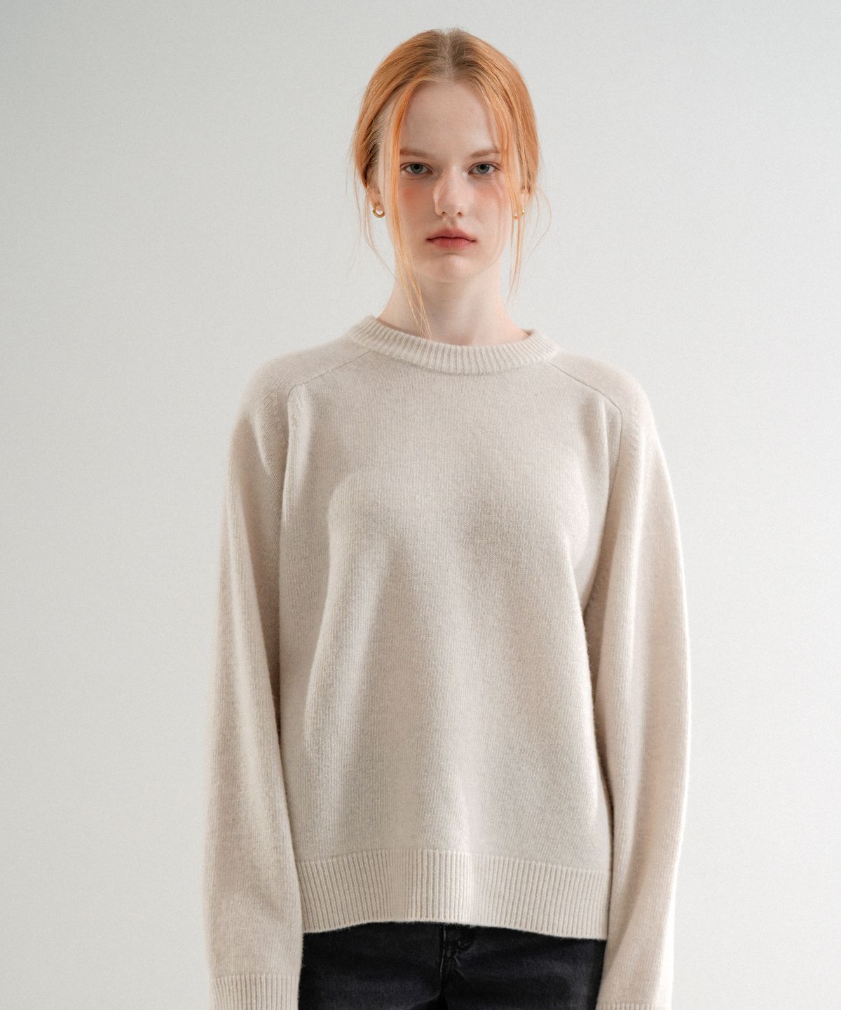 블레티(VLETI) Wool 100% Basic Loosefit Round Knit (Salted_cream)