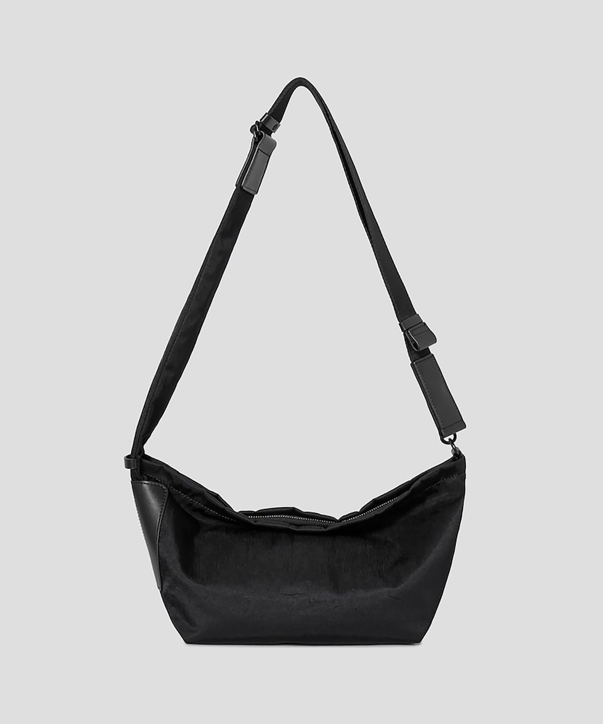 빈폴 액세서리(BEANPOLE ACCESSORY) LESS BAG_2 스몰 나일론 크로스백  블랙