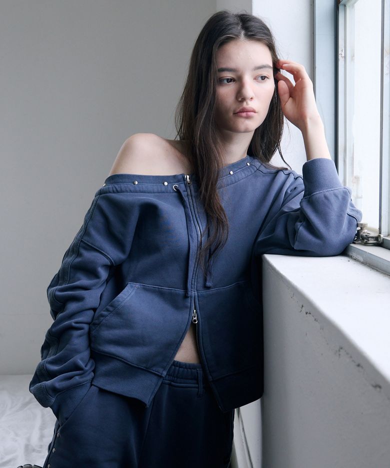 피그먼트 오프숄더 집업 [NAVY]
