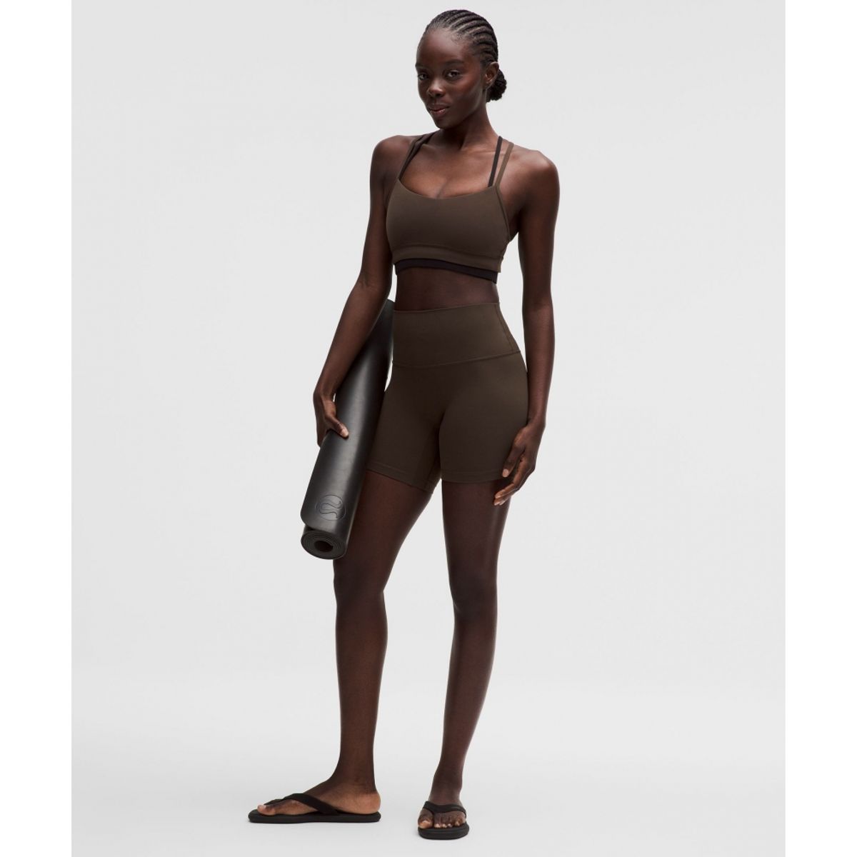 룰루레몬(LULULEMON) Align No Line™ 하이라이즈 쇼츠 6inch  WALC