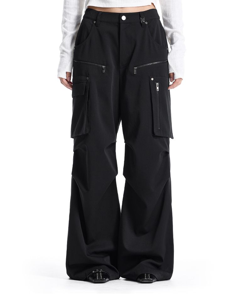 Bootcut Cargo Utility Pants [ Black ]