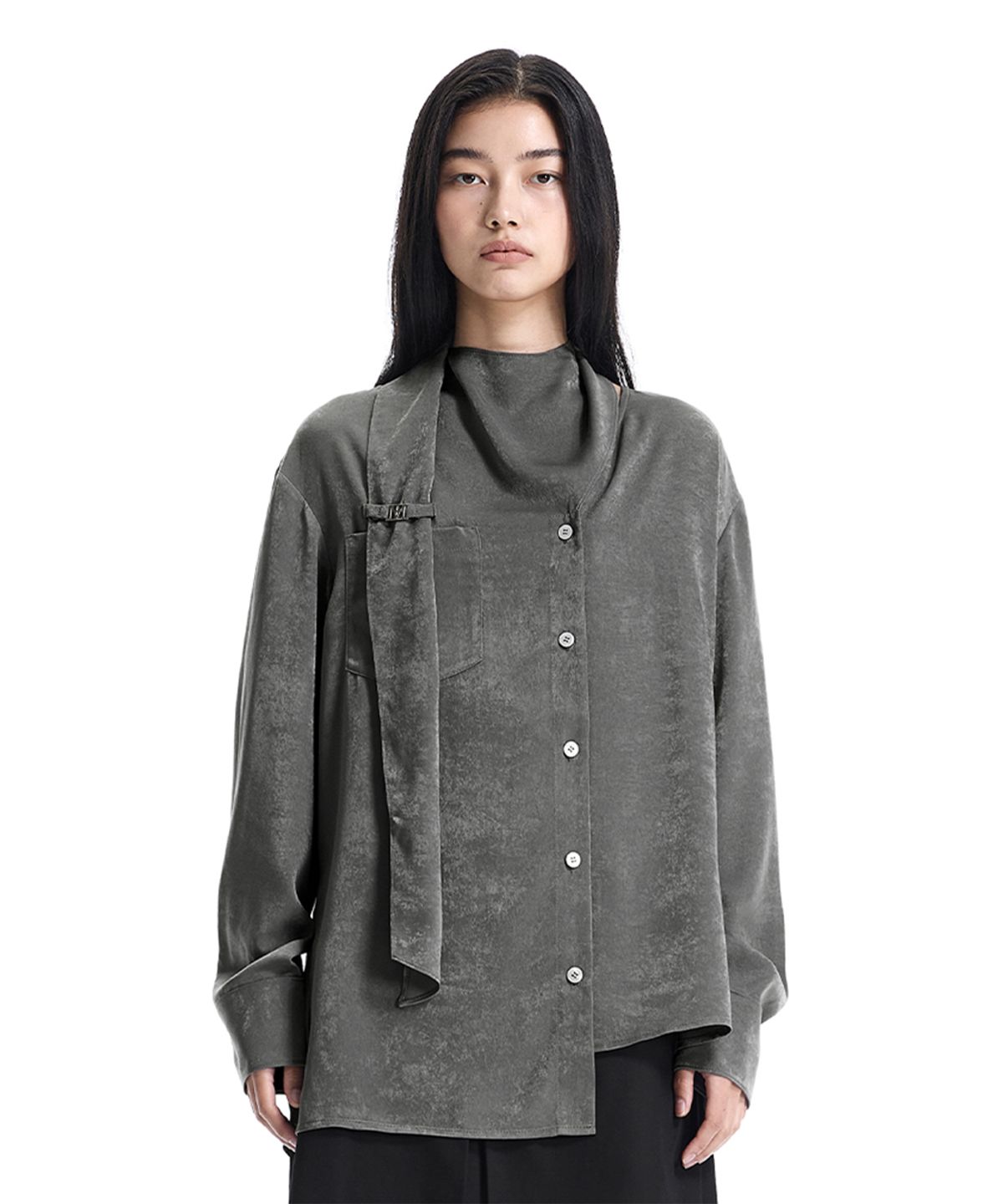 트리밍버드(TREEMINGBIRD) Asymmetric Scarf Blouse [ Charcoal ]