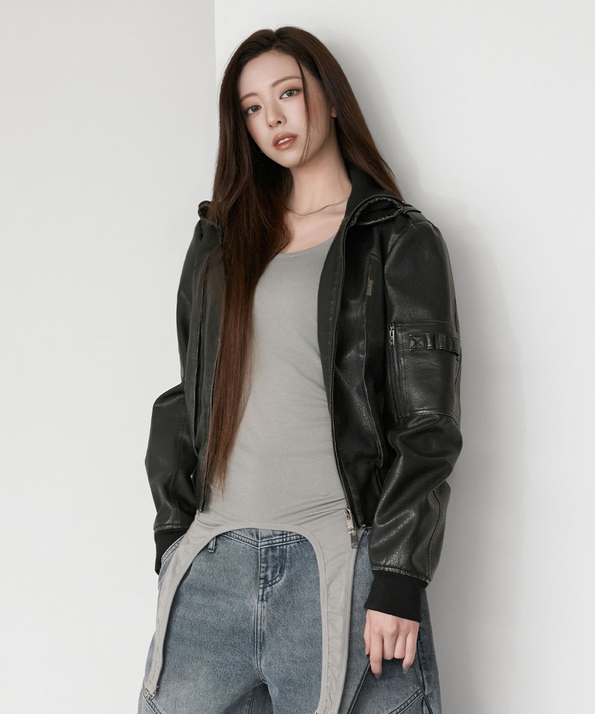 트리밍버드(TREEMINGBIRD) High-Neck Leather Bomber Jacket [ Black ]