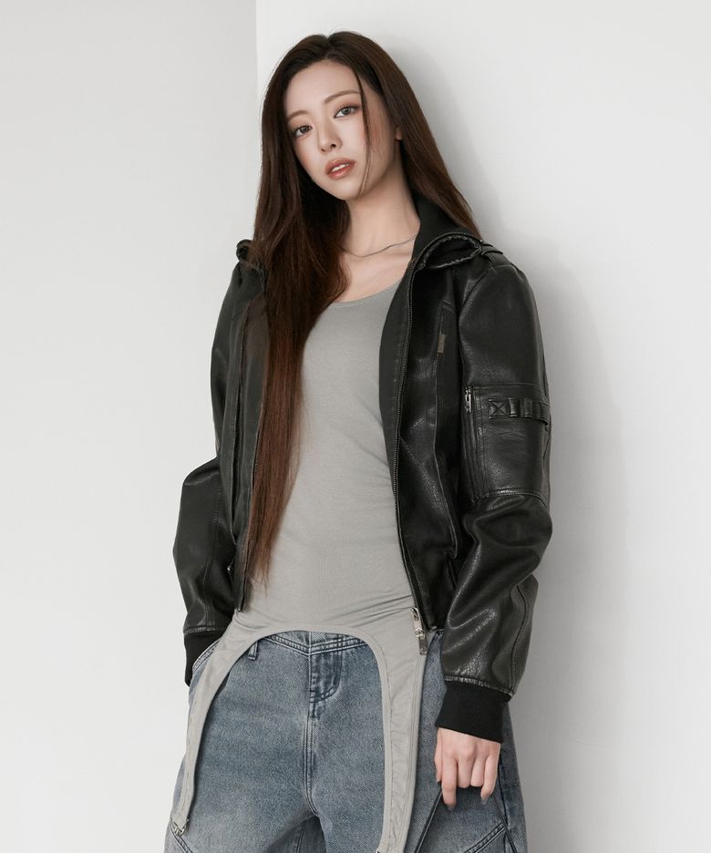 High-Neck Leather Bomber Jacket [ Black ]