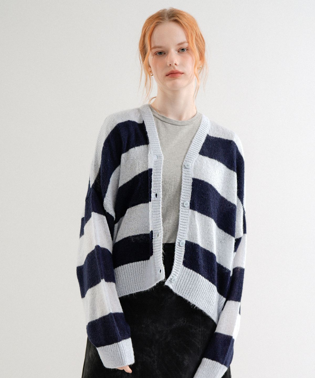 블레티(VLETI) Mohair Striped Knit Cardigan (Navy)