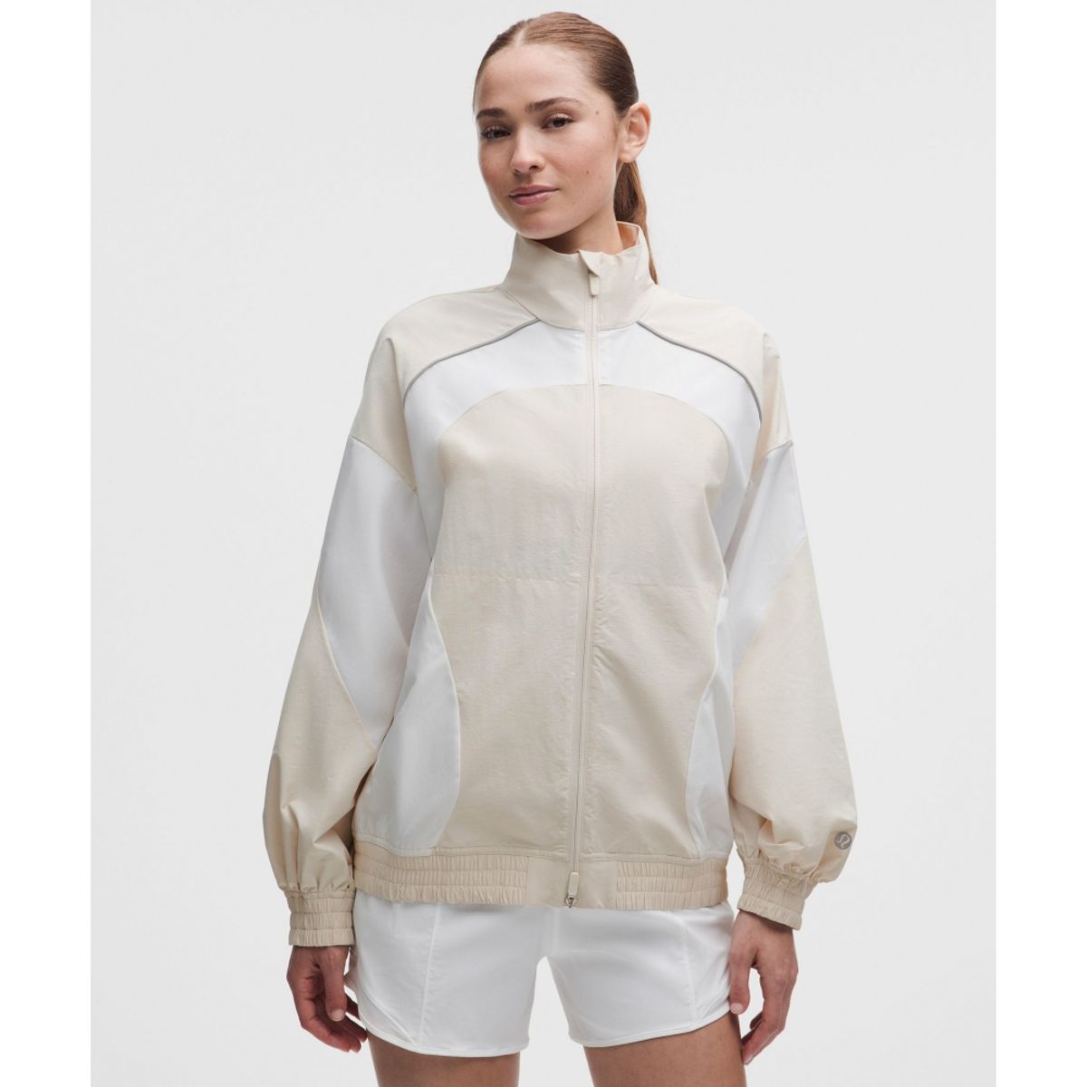 룰루레몬(LULULEMON) 벤틸레이티드 오버사이즈드 트랙 재킷  LTIV WHT