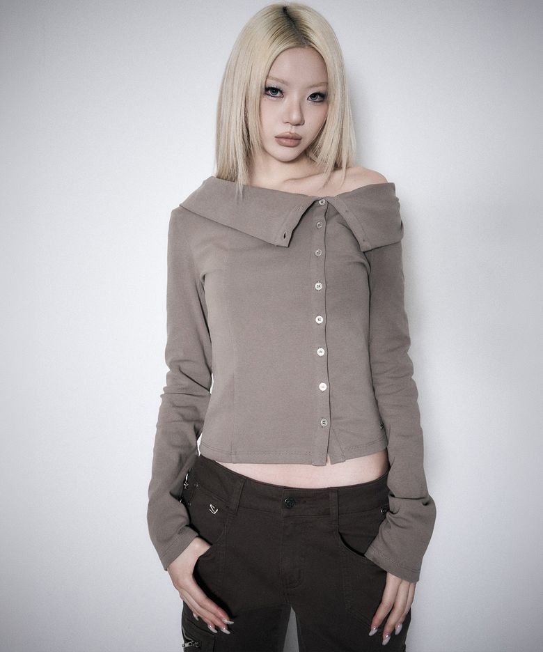 BUTTON COWL HIGHNECK TOP BEIGE