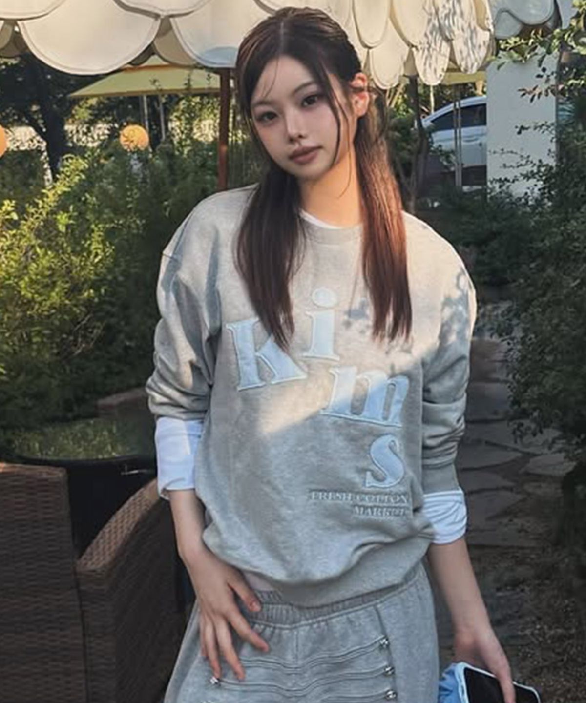 킴스 프레시 코튼 마켓(KIMS FRESH COTTON MARKET) Messy Alpha App Sweatshirt Grey