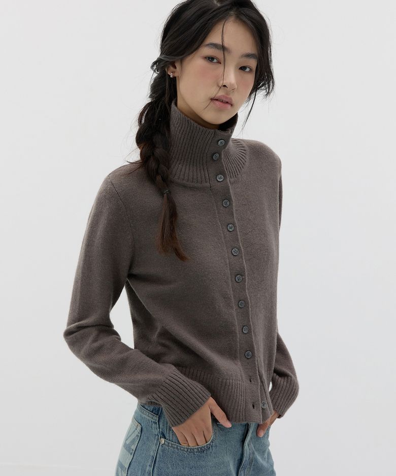 하이넥 버튼 가디건 그레이시 모카